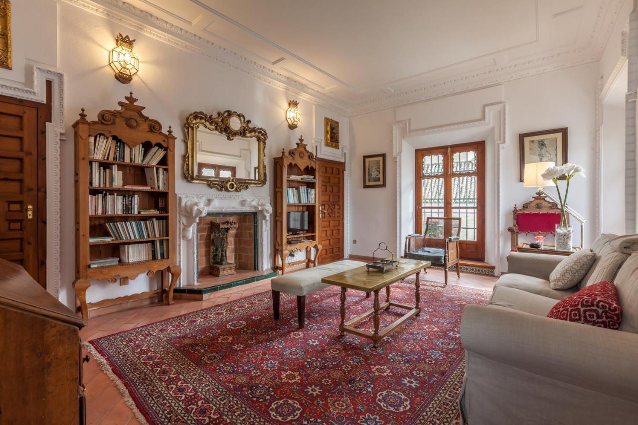 Villa Elvira, Exclusive Pool And Gardens In The Heart Of Sevilla المظهر الخارجي الصورة
